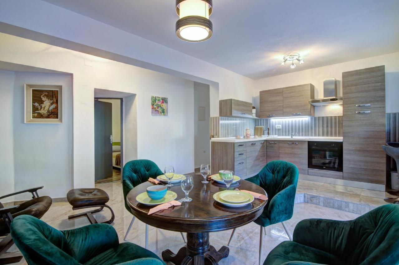 Appartement House Of Velebit Adria à Senj  Extérieur photo
