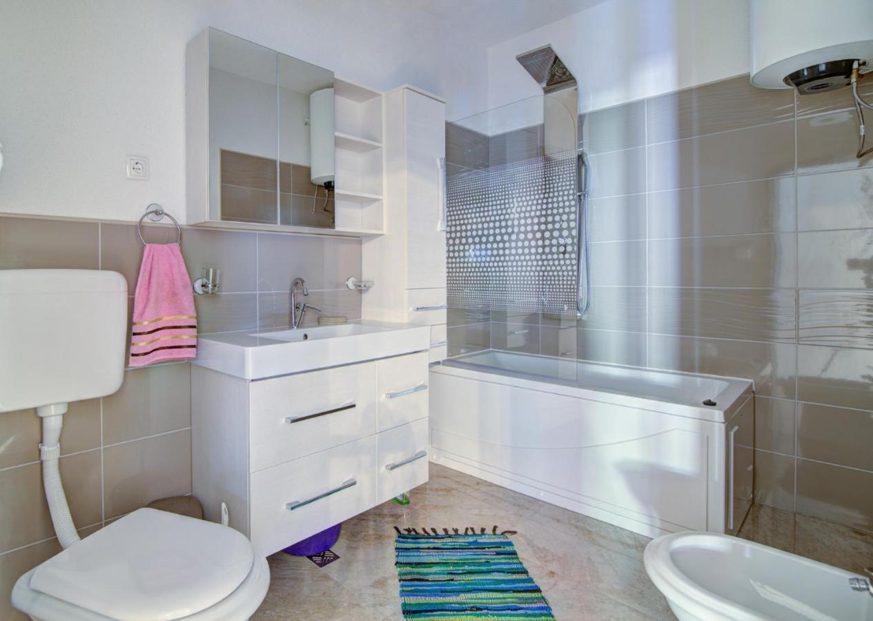 Appartement House Of Velebit Adria à Senj  Extérieur photo
